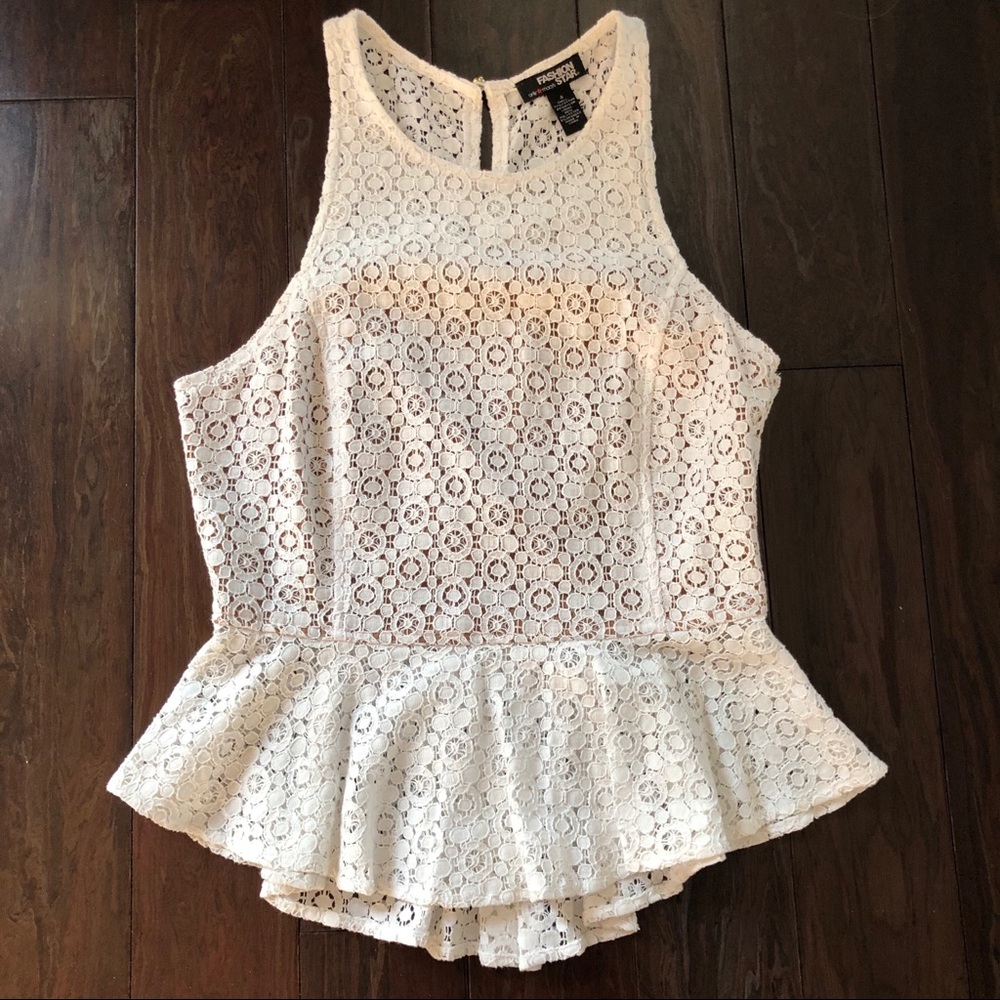Nwot white lace sleeveless peplum top size 4